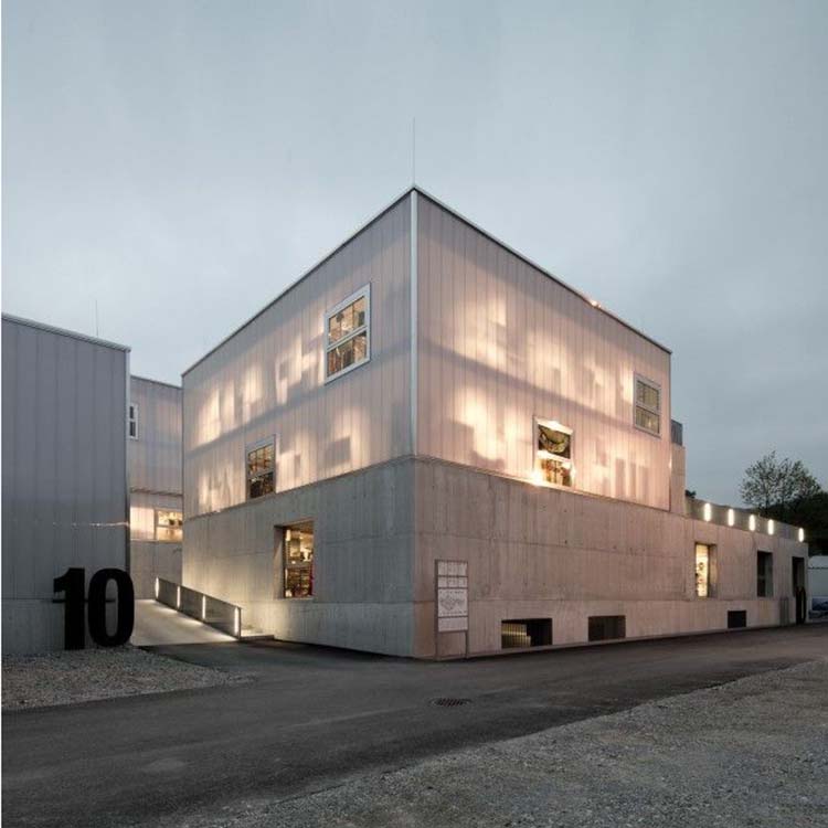 PC耐力闆 PC耐力闆